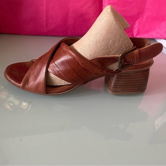 Miz Mooz Leather Sandals 2”  Stacked Block Heel Size 37 - Picture 13 of 13